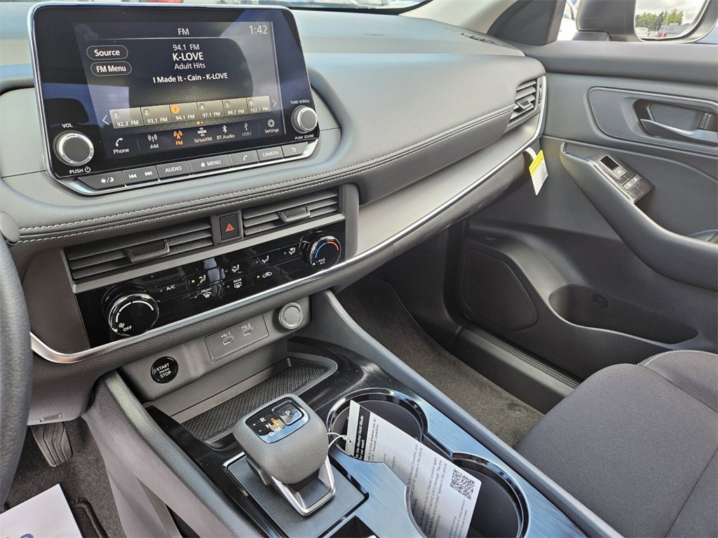 New 2026 Nissan Rogue S image 9