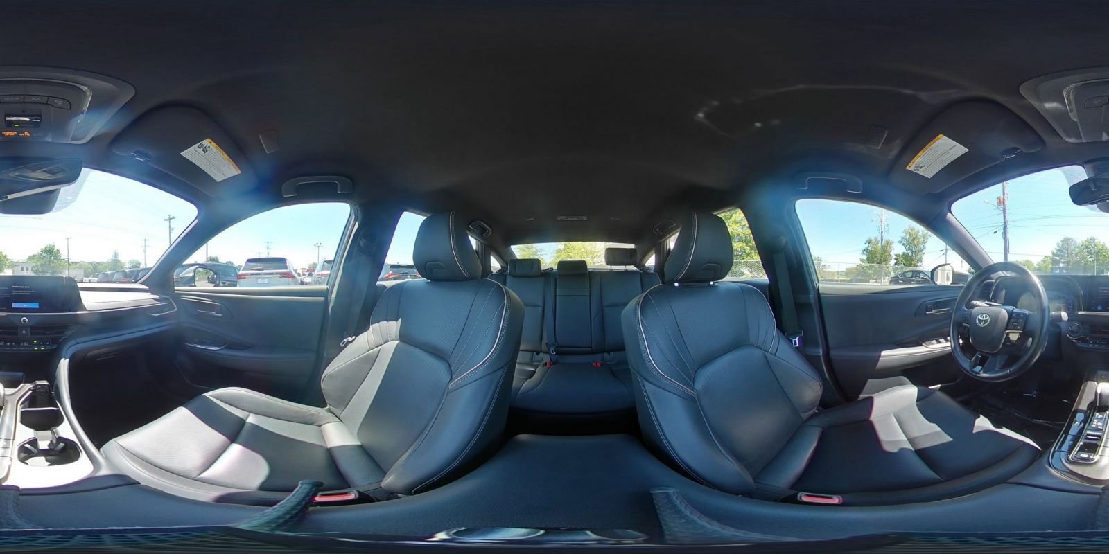 Used 2025 Toyota Crown AWD/4WD image 42