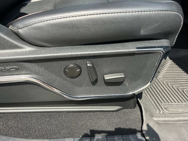 Used 2024 Ford F250 Lariat w/ Lariat Ultimate Package AWD/4WD image 29