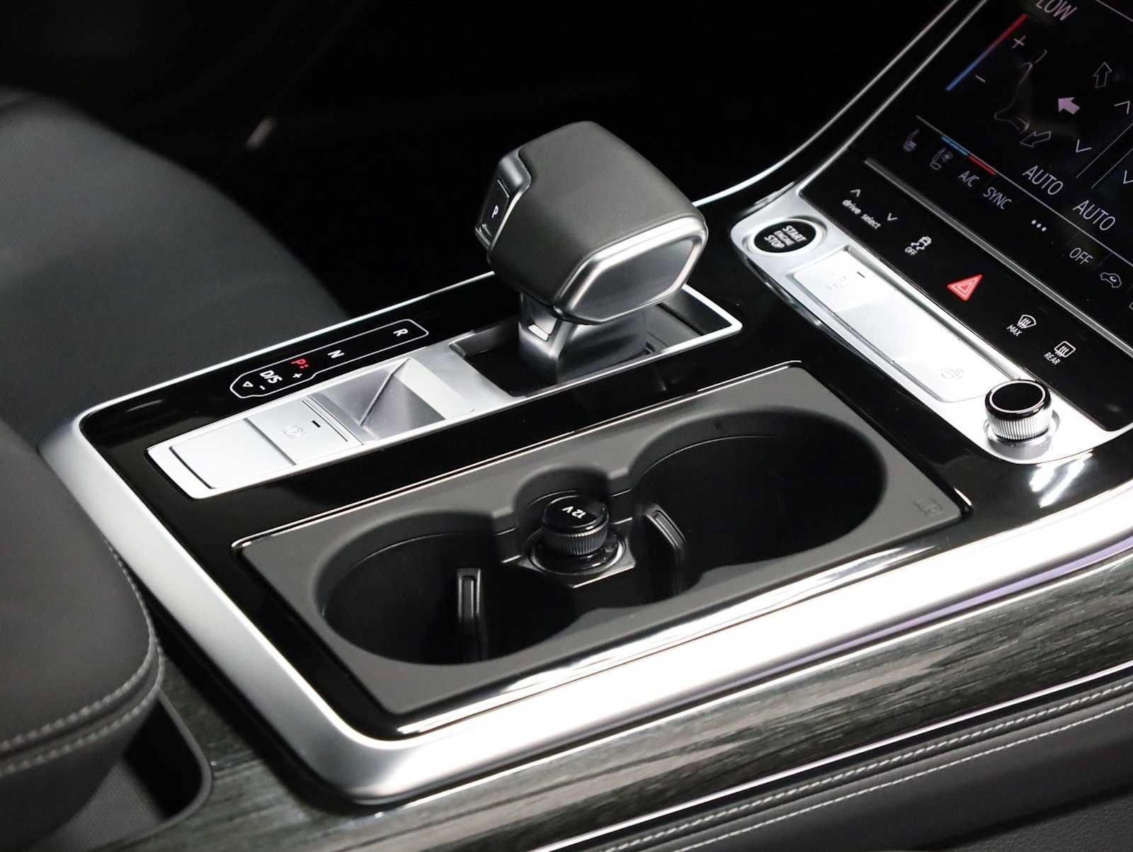Certified 2025 Audi Q7 3.0T Premium Plus w/ Premium Plus Package AWD/4WD image 20