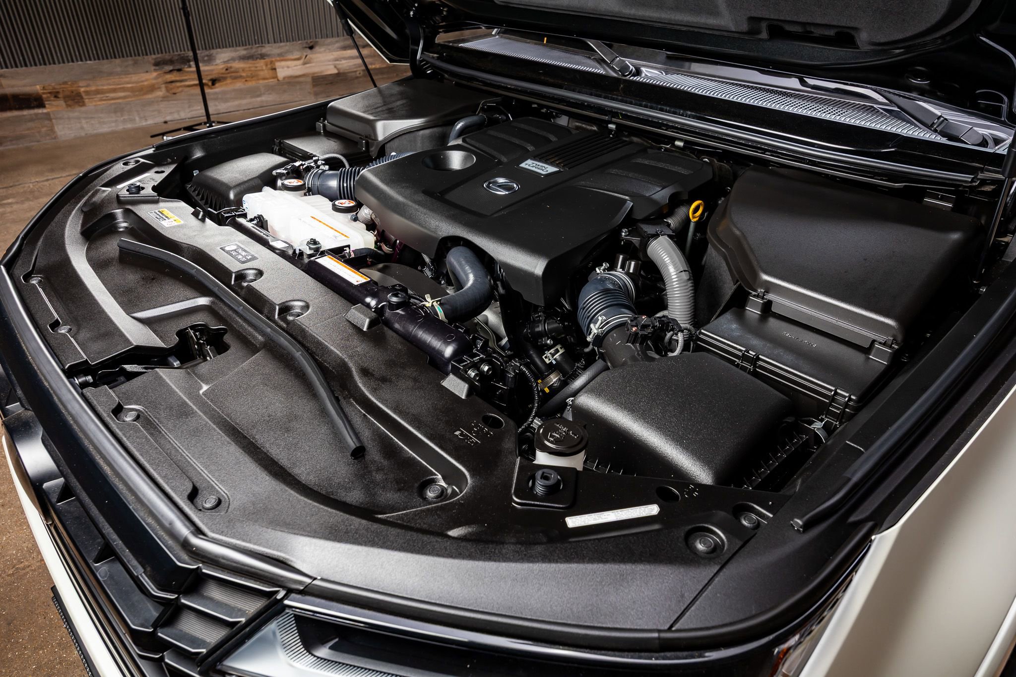 Used 2025 Lexus GX 550 w/ Accessory Package (2T) image 41