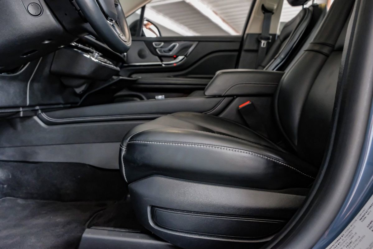 Used 2024 Lincoln Corsair Grand Touring w/ Equipment Group 301A image 30