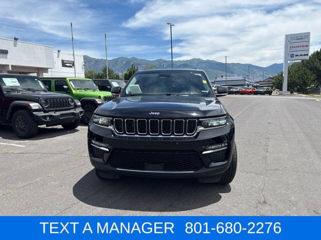 Used 2024 Jeep Grand Cherokee Limited AWD/4WD image 3