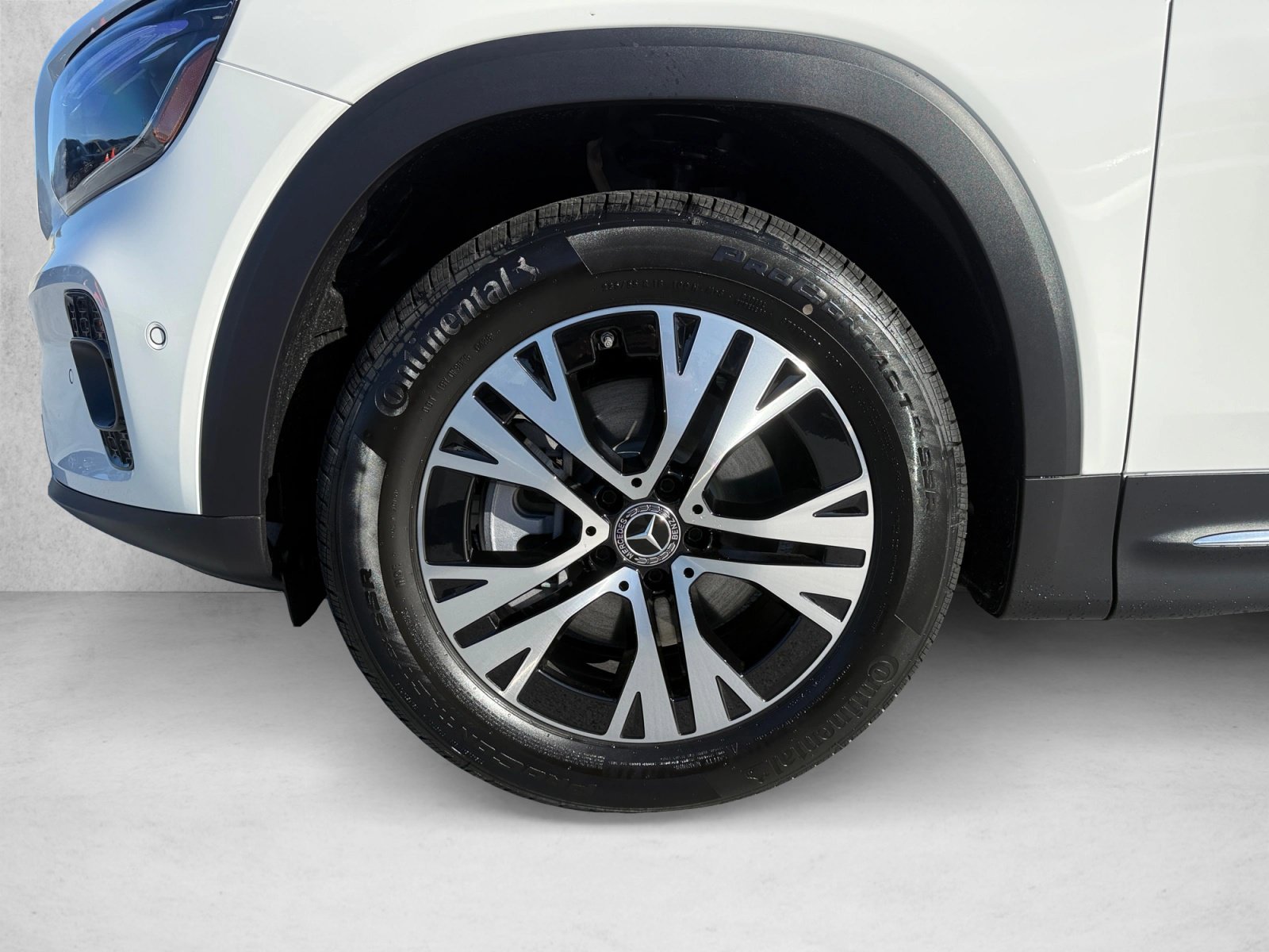 New 2026 Mercedes-Benz GLB 250 4MATIC image 9