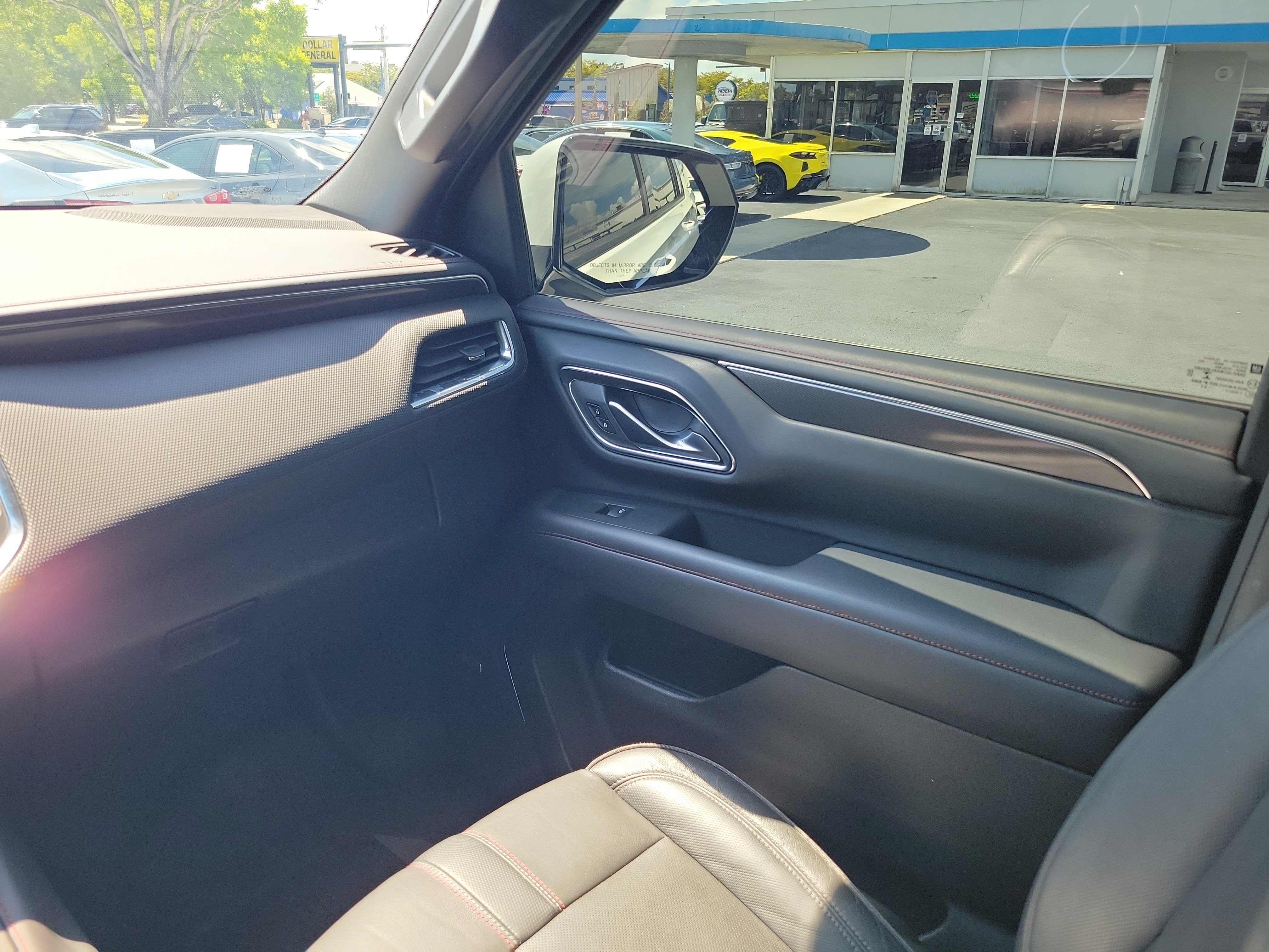 Used 2021 Chevrolet Suburban RST RWD image 13