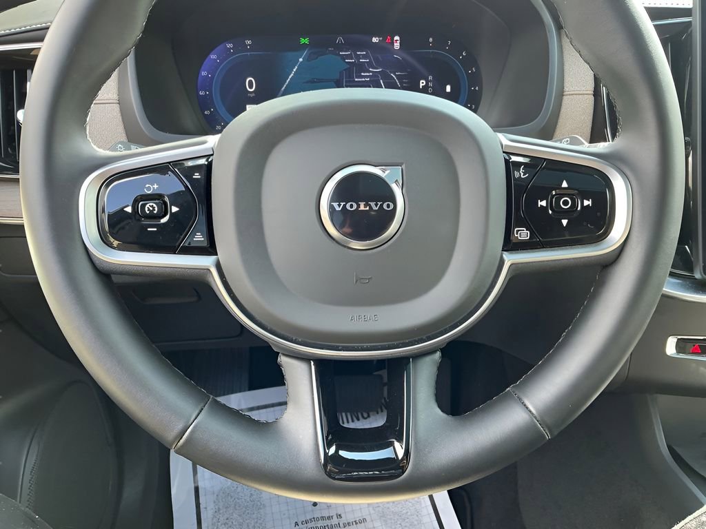 Used 2025 Volvo XC90 B6 Plus AWD/4WD image 36