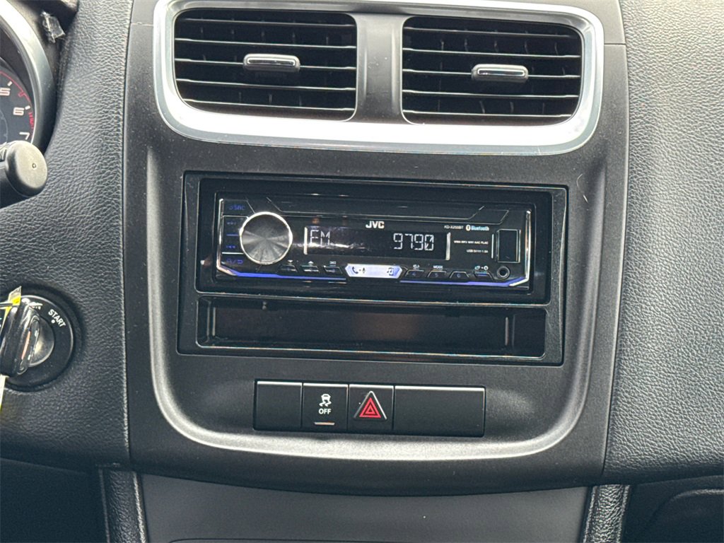 Used 2013 Dodge Avenger SXT image 21