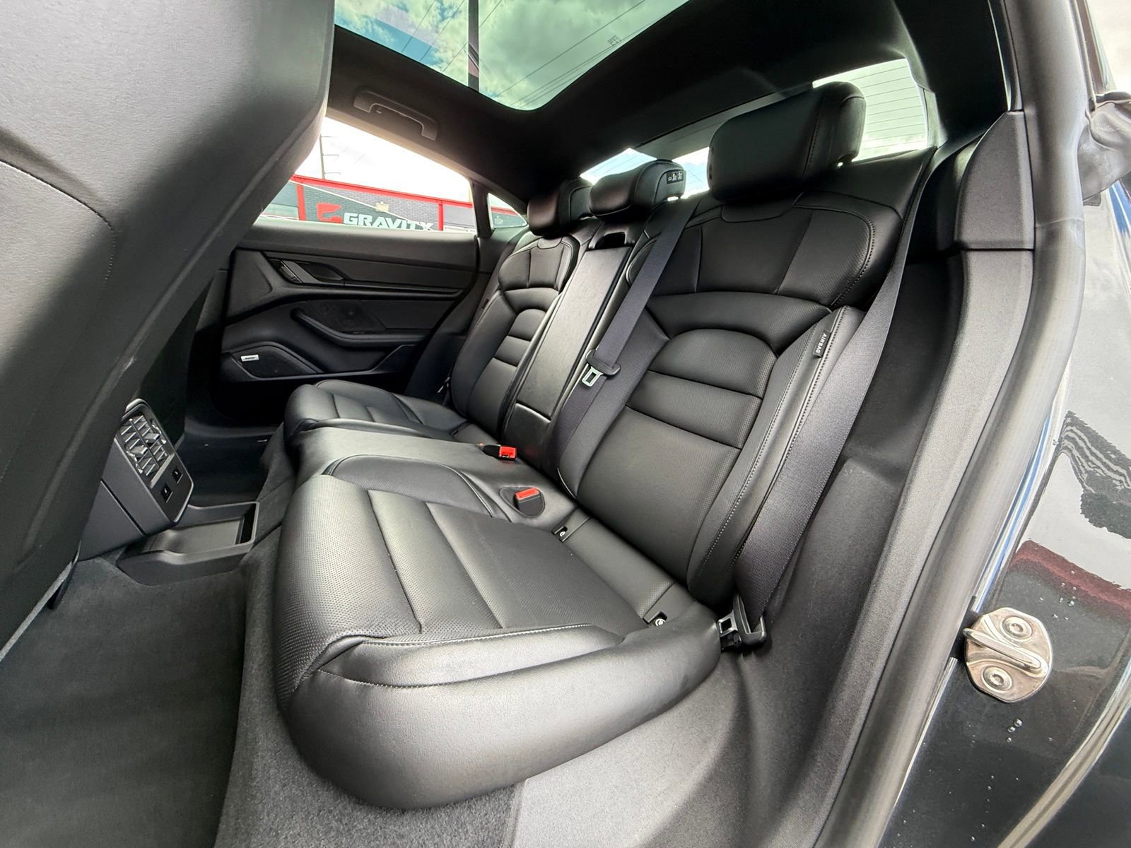 Used 2020 Porsche Taycan 4S w/ Premium Package image 13