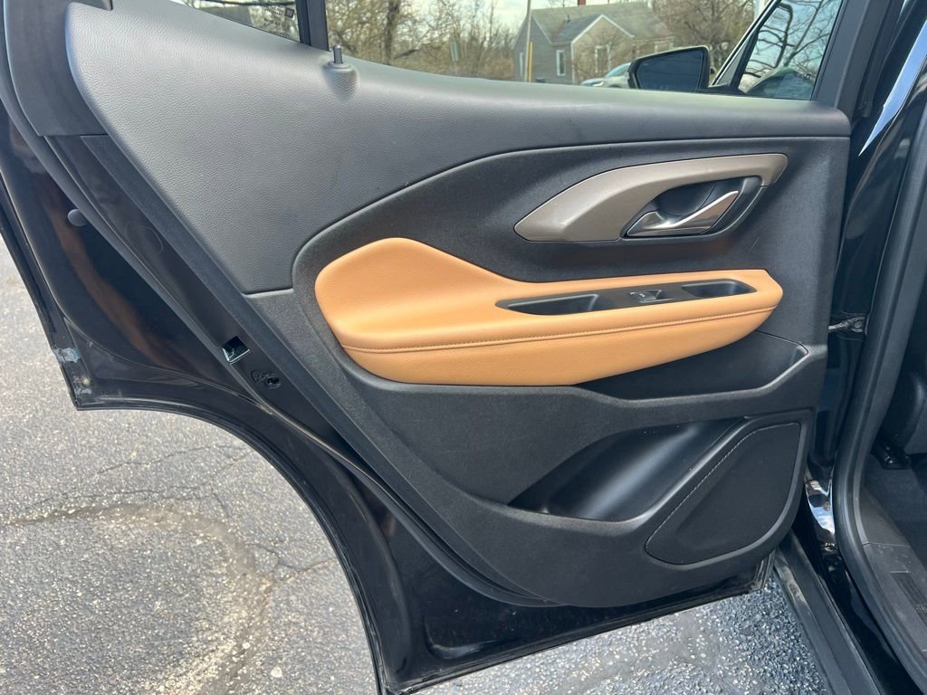 Used 2020 GMC Terrain SLT w/ Preferred Package image 17