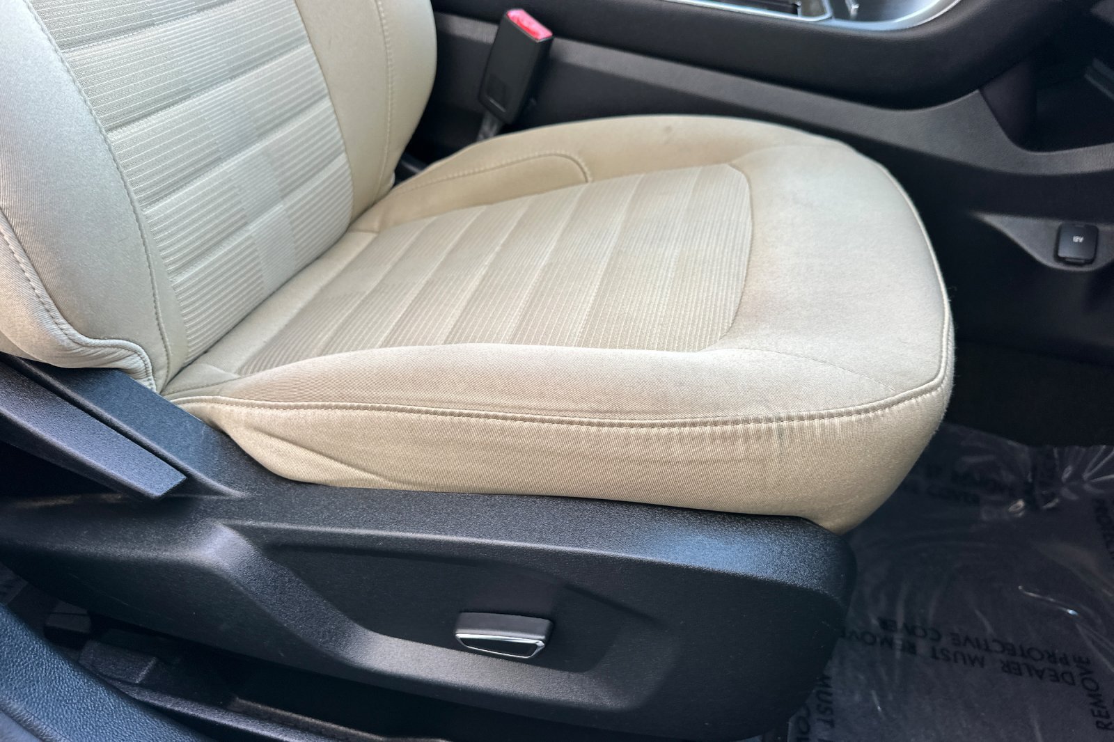 Used 2019 Ford Edge SEL AWD/4WD image 23