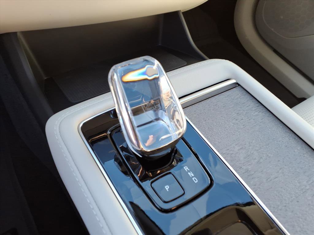 New 2026 Volvo XC90 B6 Ultra w/ Protection Package Premier image 19