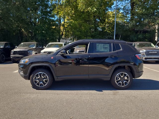 New 2026 Jeep Compass Trailhawk AWD/4WD image 19