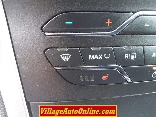Used 2017 Ford Edge SEL w/ Equipment Group 201A AWD/4WD image 21