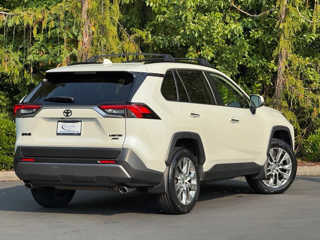 Used 2021 Toyota RAV4 Limited AWD/4WD image 35