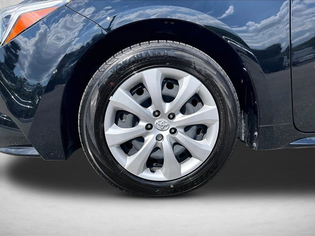 Used 2024 Toyota Corolla LE FWD image 10