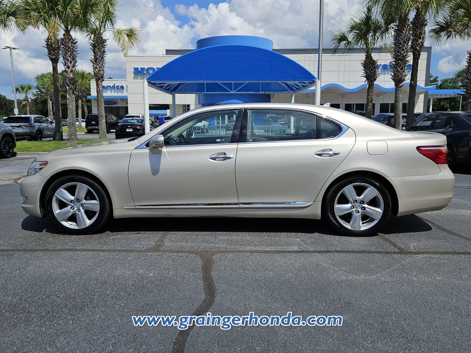 Used 2011 Lexus LS 460 L w/ Luxury Pkg RWD video 2