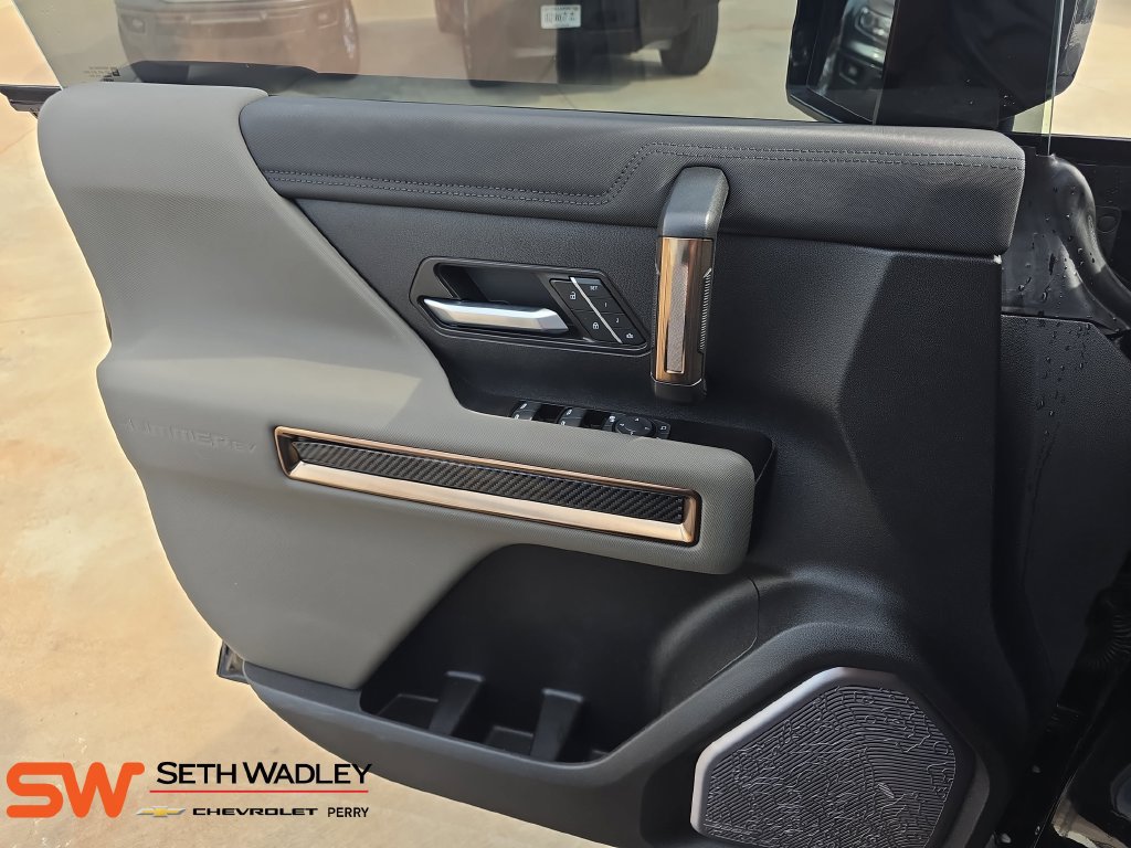 Used 2024 GMC Hummer EV 3X w/ LPO, Illumination Package AWD/4WD image 28