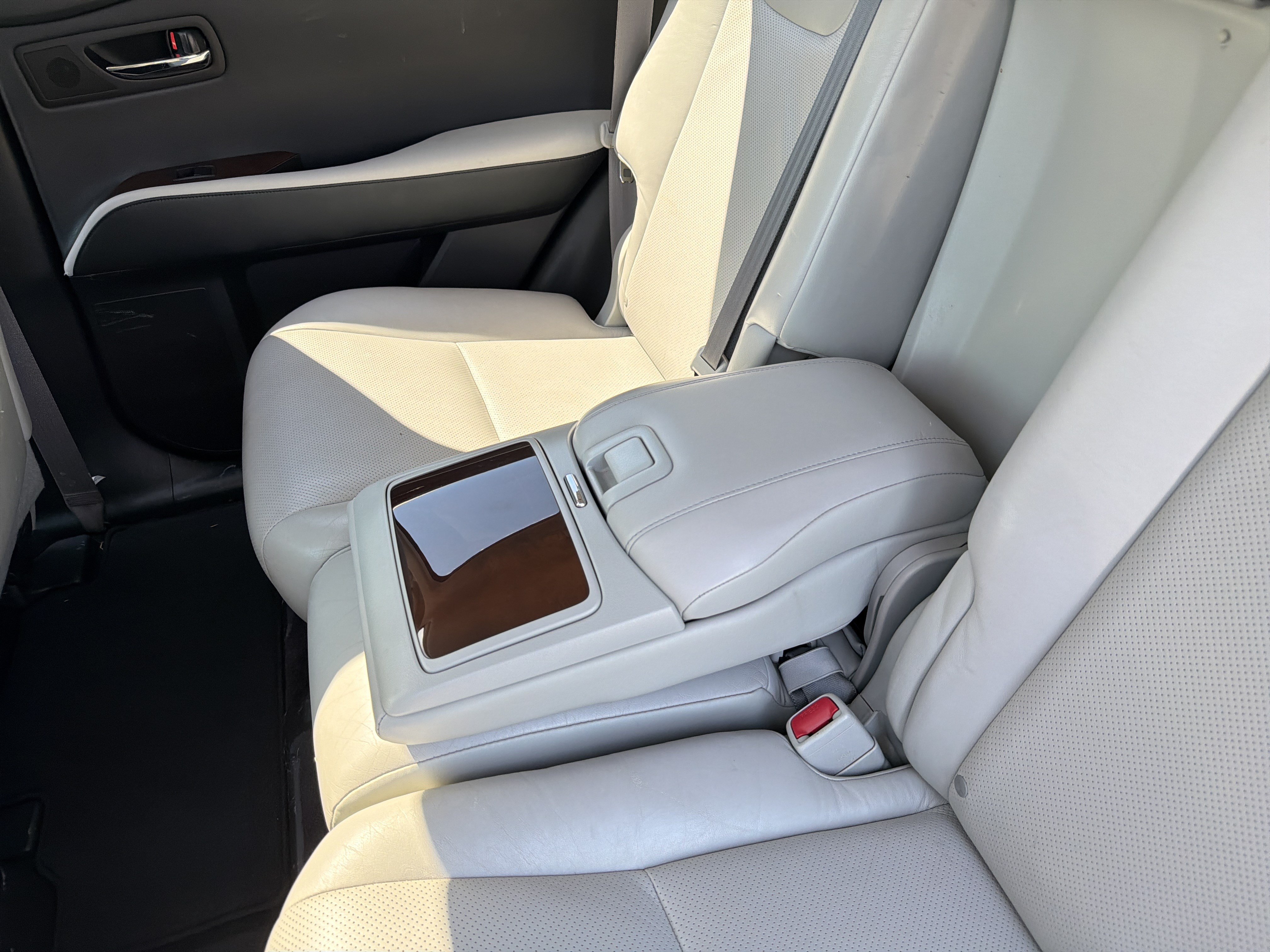 Used 2010 Lexus RX 450h 2WD image 12