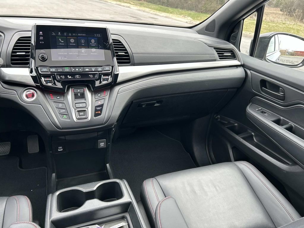 Used 2023 Honda Odyssey Sport image 18