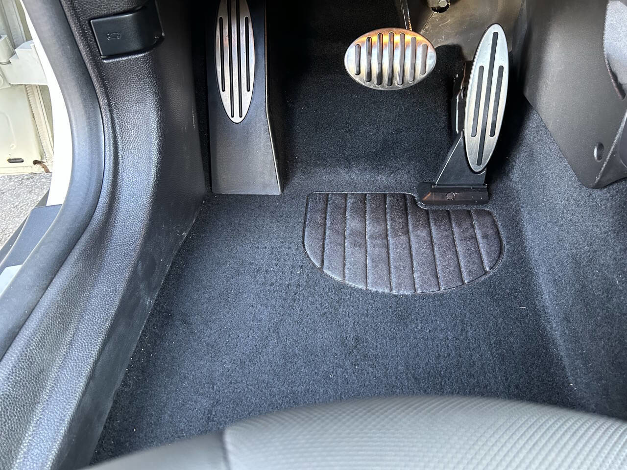 Used 2013 MINI Cooper S FWD image 23