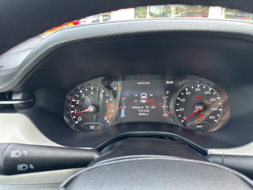 Used 2024 Jeep Compass Limited image 34