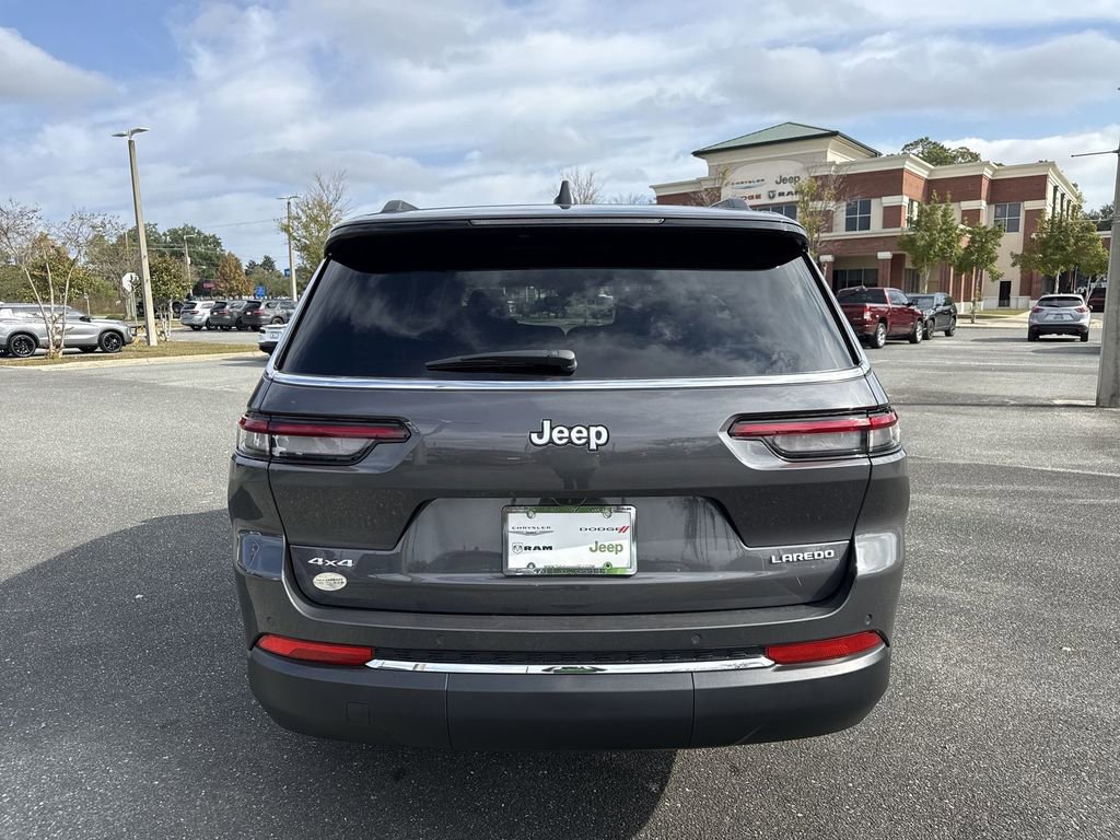 New 2025 Jeep Grand Cherokee L Laredo w/ Luxury Tech Group I image 4