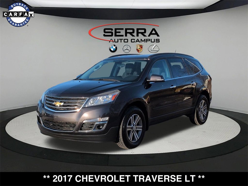 Used 2017 Chevrolet Traverse LT image 1