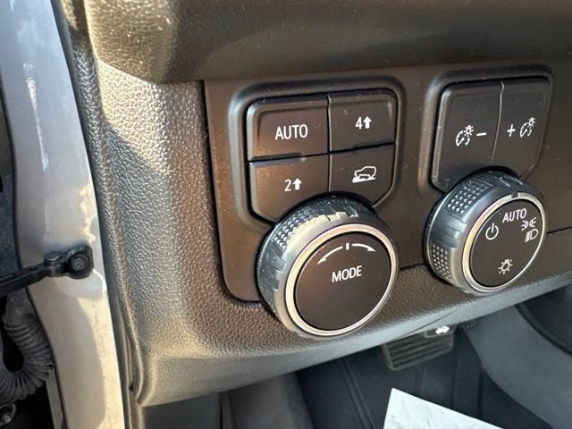 Used 2023 Chevrolet Tahoe RST w/ Luxury Package AWD/4WD image 16