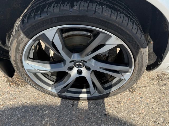 Used 2018 Volvo XC90 T6 Momentum w/ Convenience Package AWD/4WD image 6