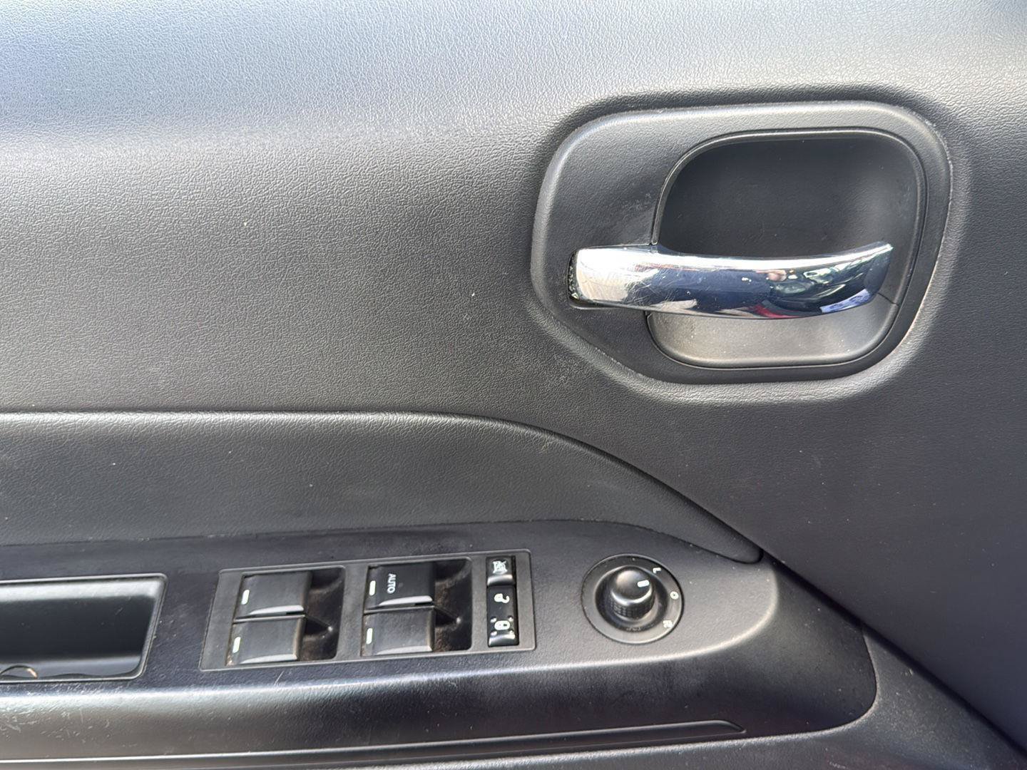 Used 2016 Jeep Patriot High Altitude FWD image 8