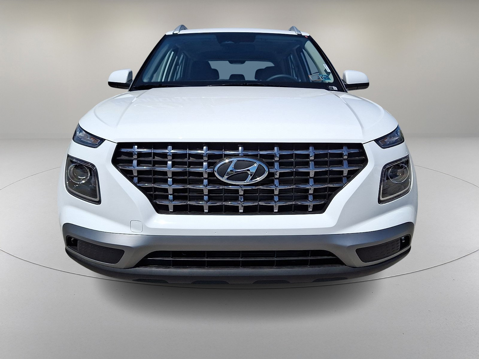 New 2026 Hyundai Venue SEL FWD image 2