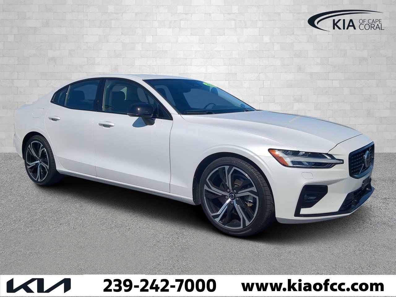 Used 2024 Volvo S60 B5 Core