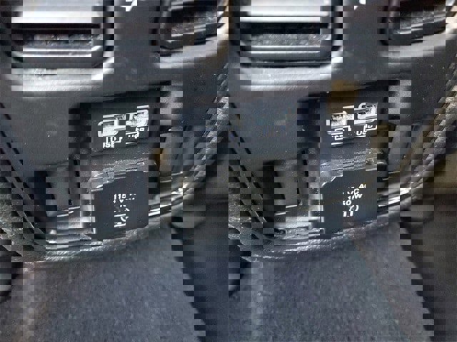 Used 2019 Jeep Grand Cherokee Limited image 13