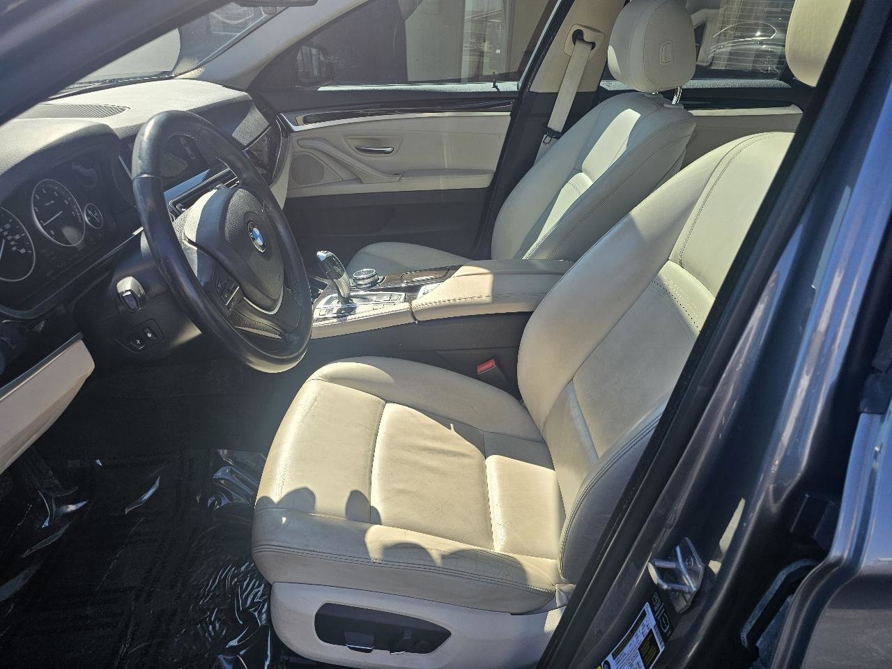 Used 2014 BMW 528i xDrive Sedan AWD/4WD image 9