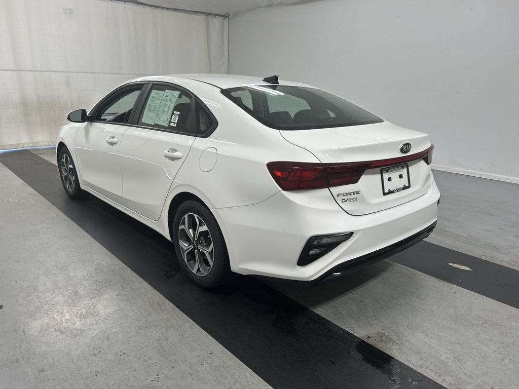Used 2020 Kia Forte LXS FWD image 7