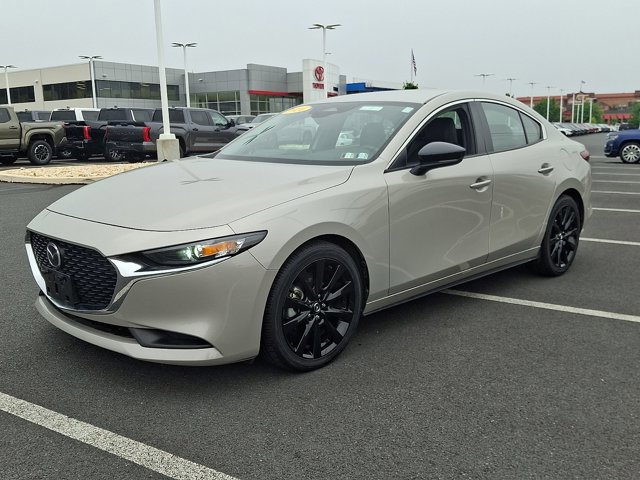Used 2024 MAZDA MAZDA3 s FWD image 3