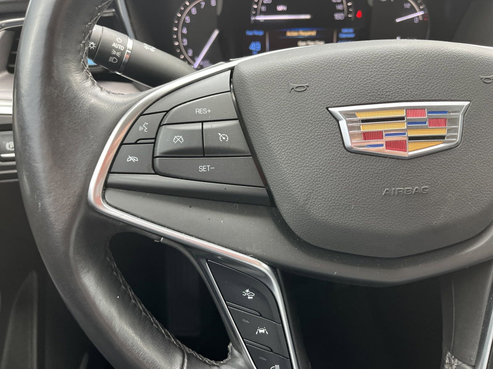 Used 2018 Cadillac XT5 Luxury w/ Driver Awareness Package image 16