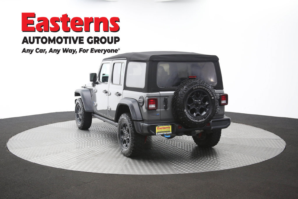 Used 2023 Jeep Wrangler Unlimited w/ Cold Weather Group AWD/4WD image 38