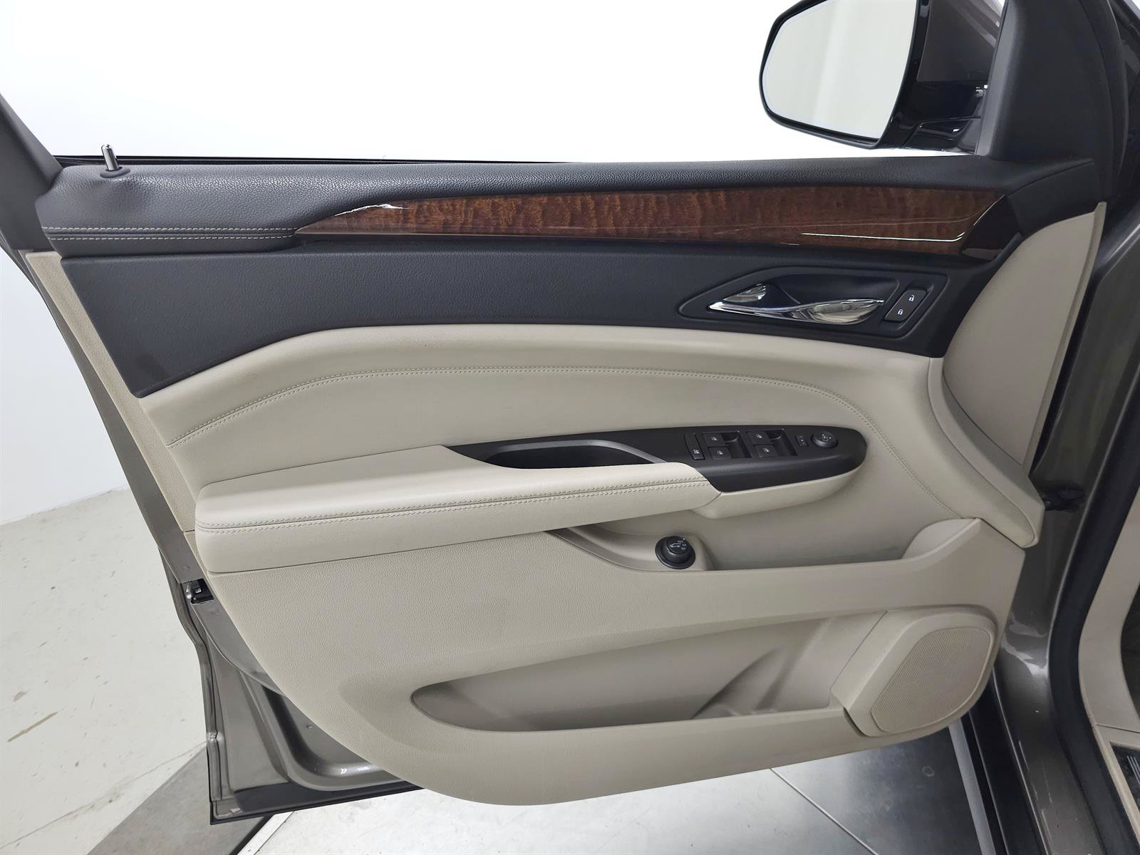 Used 2012 Cadillac SRX Performance AWD/4WD image 12