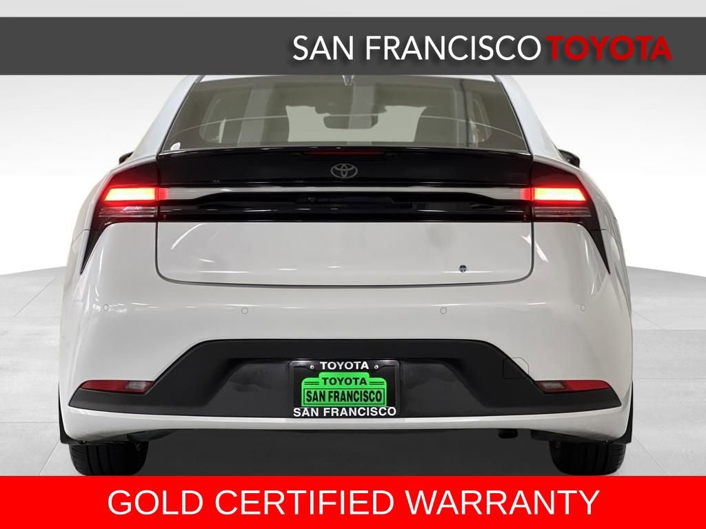 Certified 2024 Toyota Prius Prime SE image 4