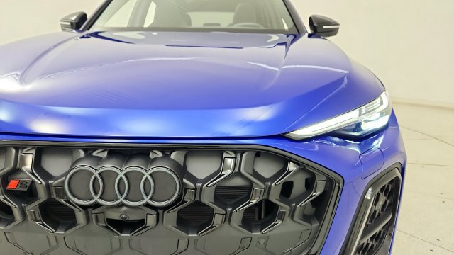 Used 2025 Audi SQ5 Premium Plus AWD/4WD image 23
