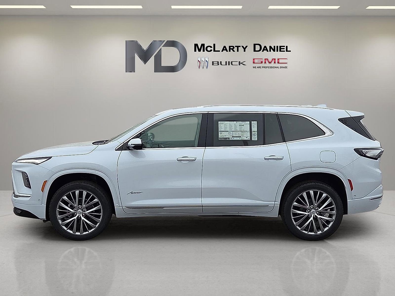 New 2026 Buick Enclave Avenir image 3