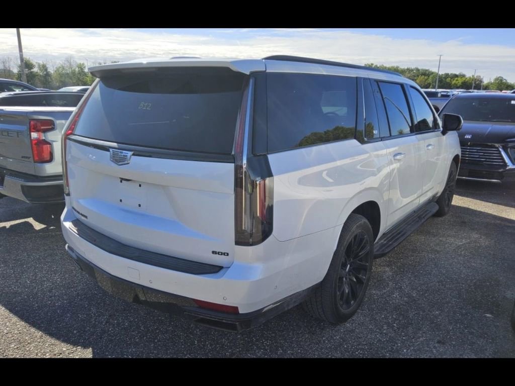 Used 2024 Cadillac Escalade ESV Sport Platinum w/ LPO, ONYX Package image 10