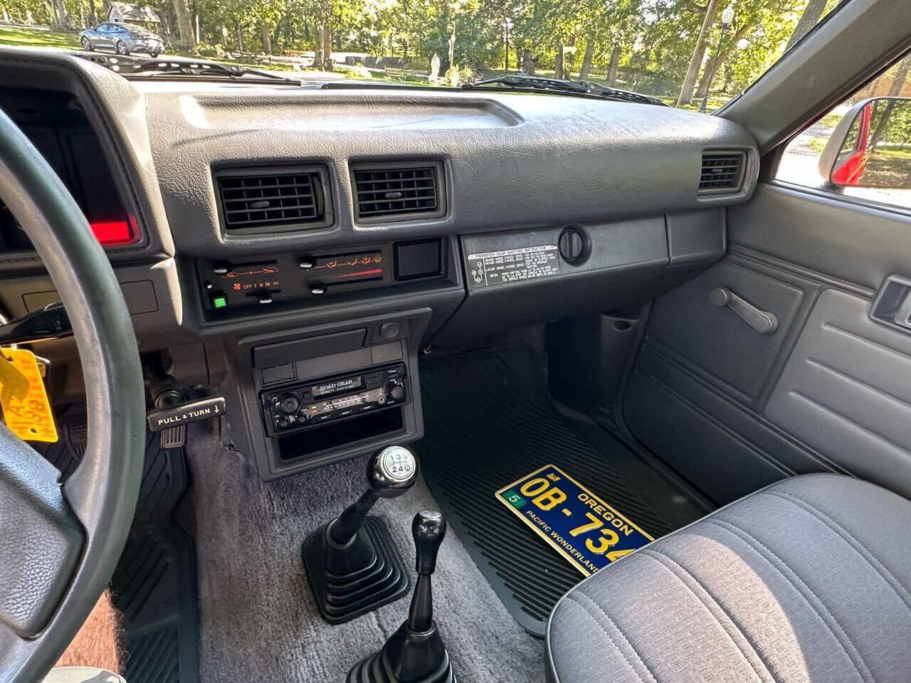 Used 1988 Toyota Pickup 4x4 Regular Cab image 24