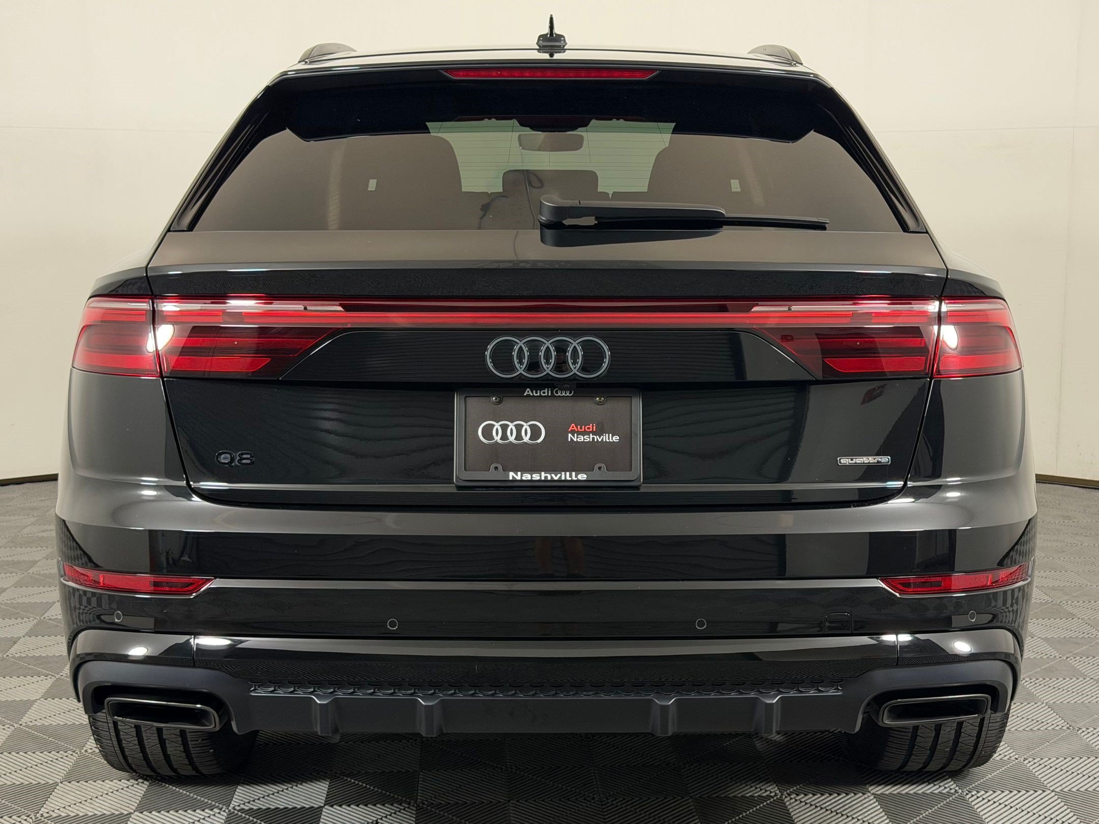 Used 2025 Audi Q8 Premium Plus AWD/4WD image 10