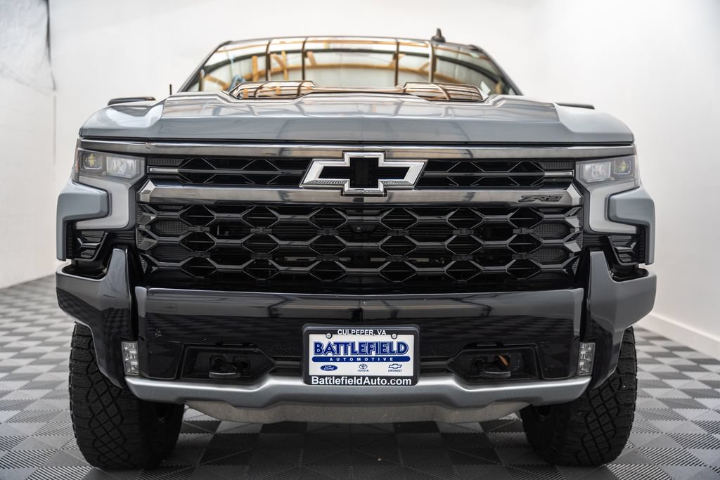 Used 2024 Chevrolet Silverado 1500 ZR2 w/ Technology Package AWD/4WD image 2