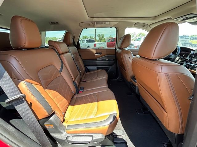 Used 2023 Nissan Pathfinder Platinum w/ Cargo Package AWD/4WD image 67