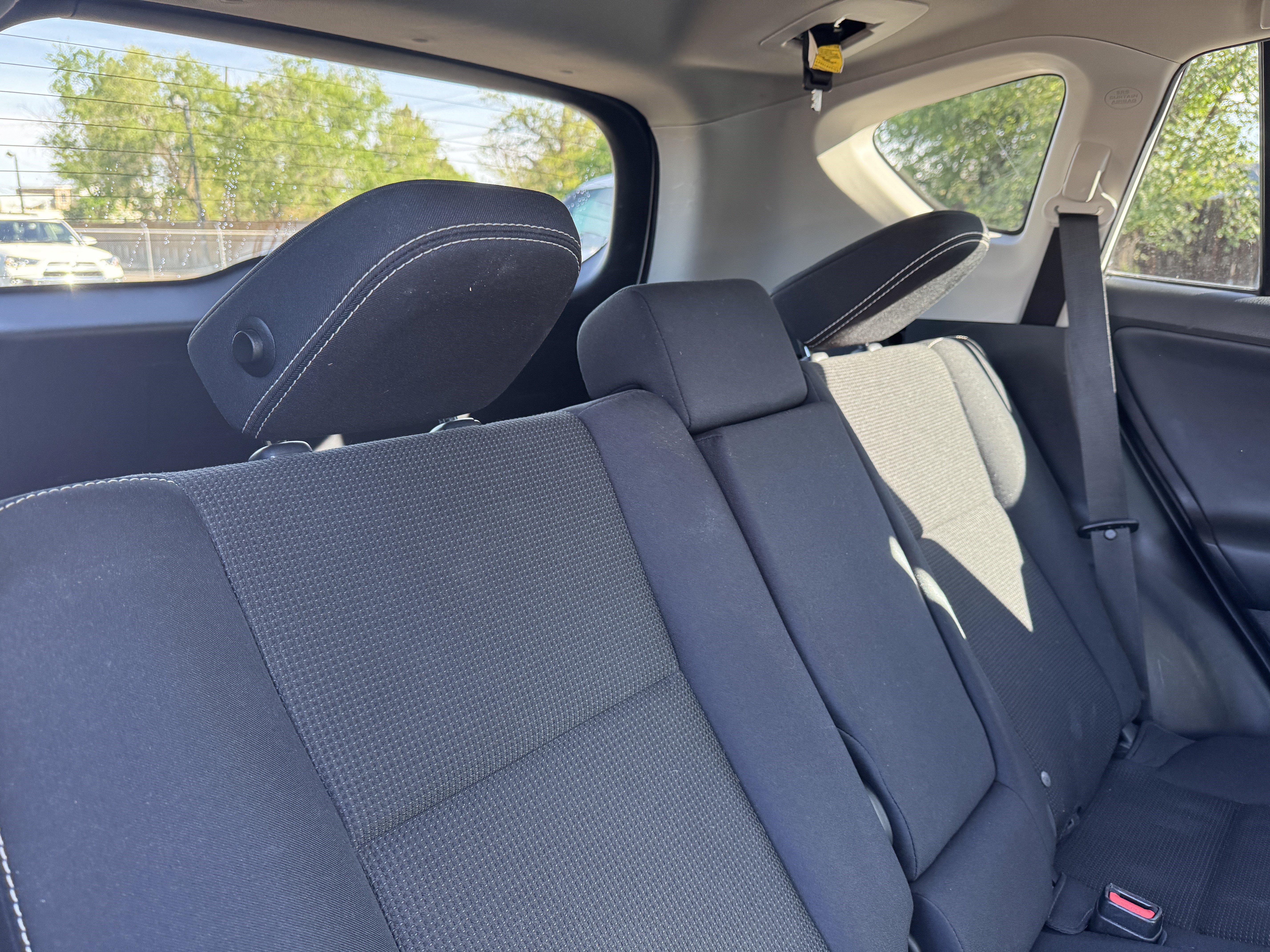 Used 2018 Toyota RAV4 XLE AWD/4WD image 27
