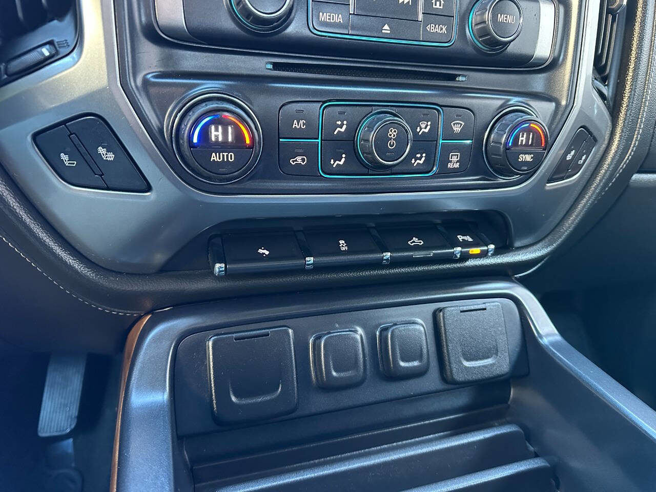 Used 2015 Chevrolet Silverado 1500 LTZ w/ LTZ Plus Package AWD/4WD image 45