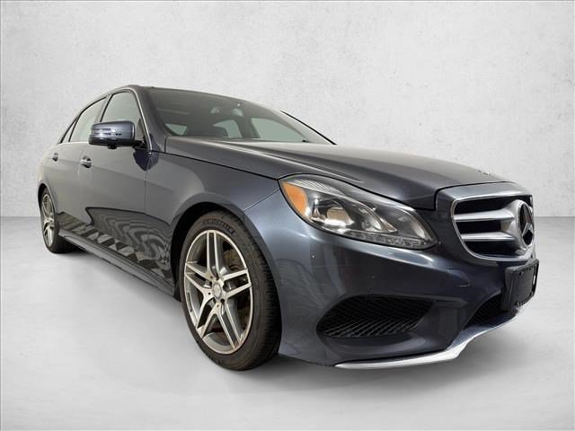 Used 2014 Mercedes-Benz E 350 4MATIC Sedan image 1